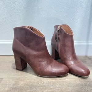 Lucca Lane Leather bootie size 7 1/2